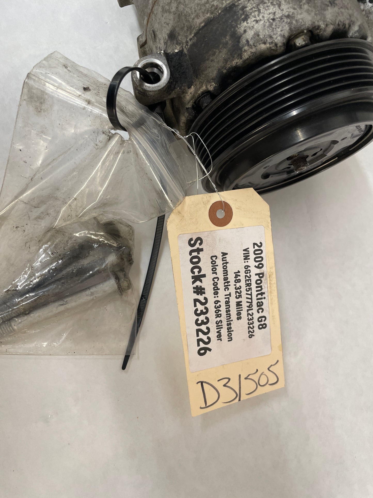 2009 Pontiac G8  AC A/C Air Conditioner Compressor OEM - Day's Parts Yard