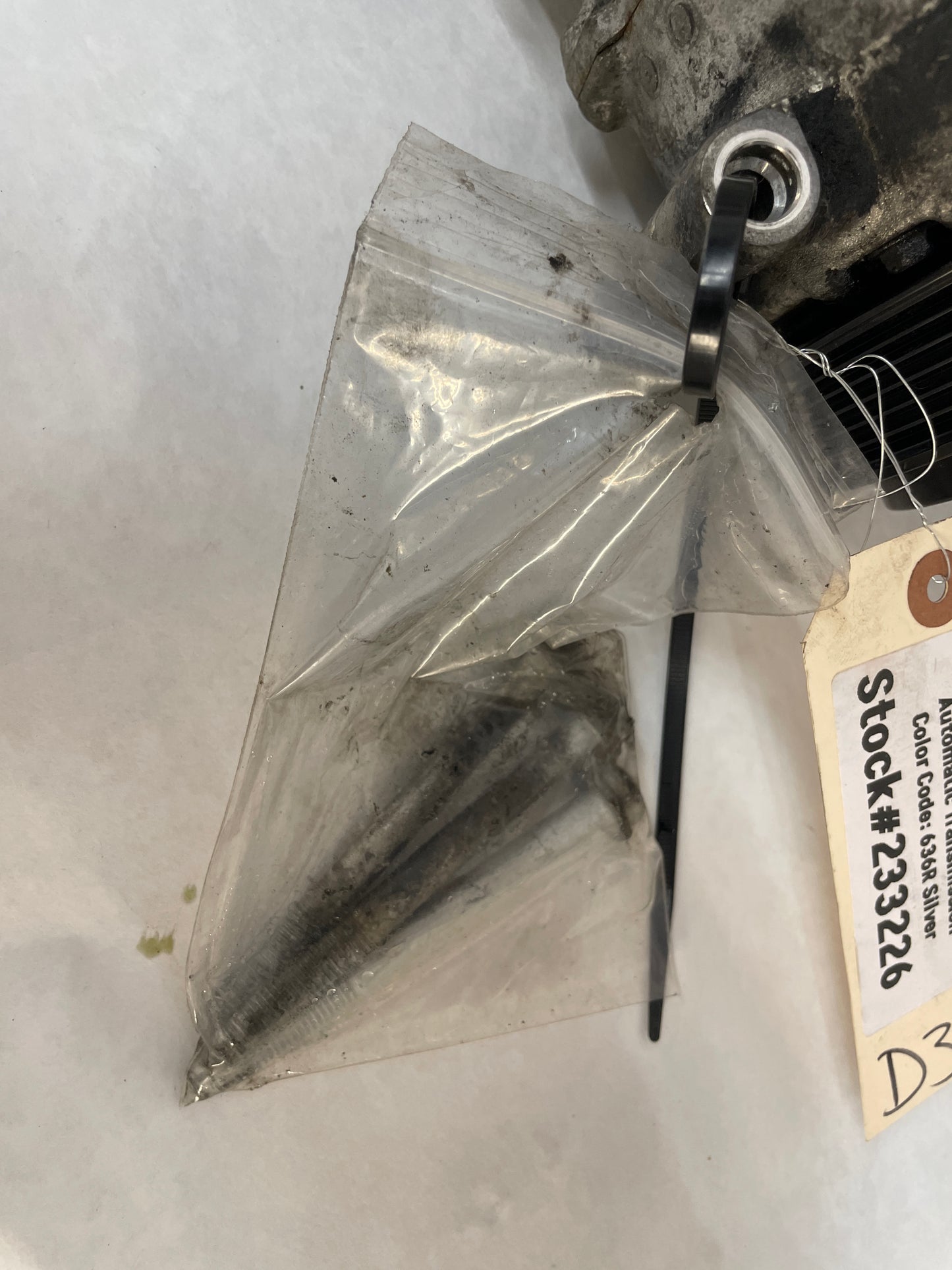 2009 Pontiac G8  AC A/C Air Conditioner Compressor OEM - Day's Parts Yard