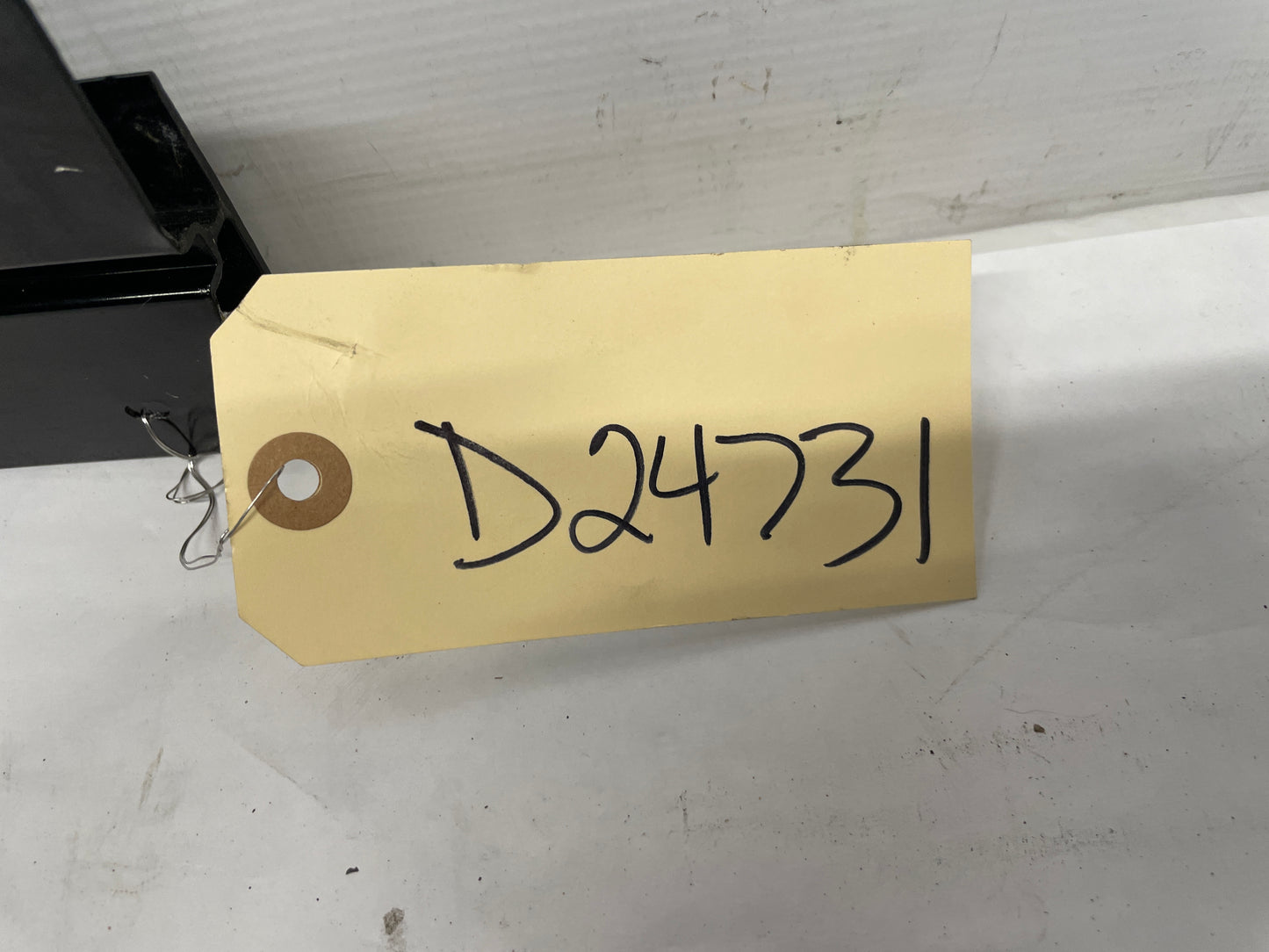 2000 Chevy Camaro Z28 T-Top Center Roof Divider Trim Molding OEM - Day's Parts Yard
