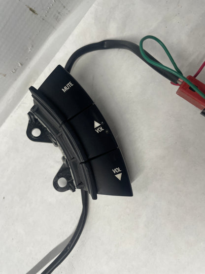 2005 Pontiac GTO Steering Wheel Radio Control Buttons Switches OEM - Day's Parts Yard