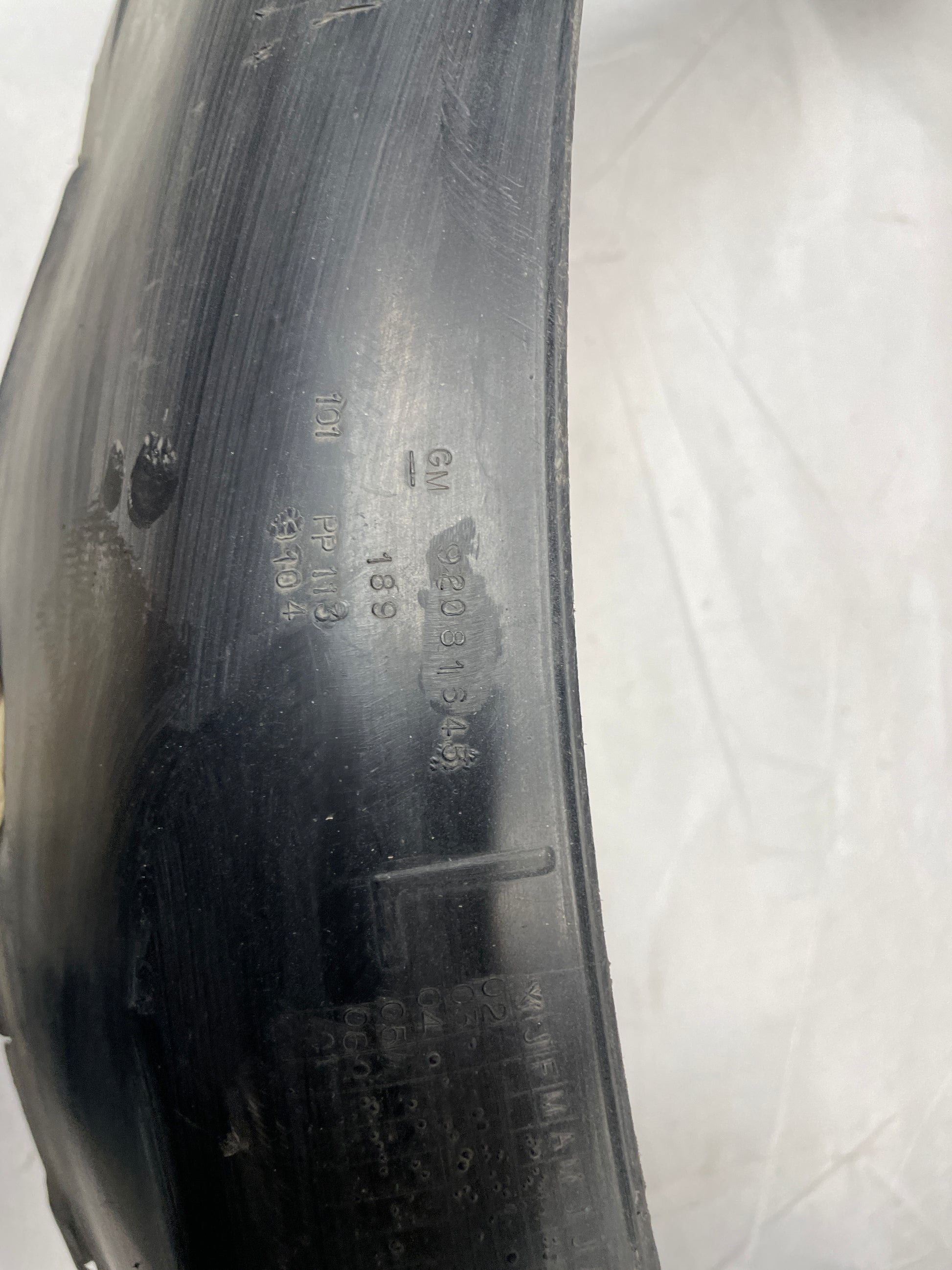 2005 Pontiac GTO LH Driver Front Fender Wheel Well Liner OEM - Day's Parts Yard