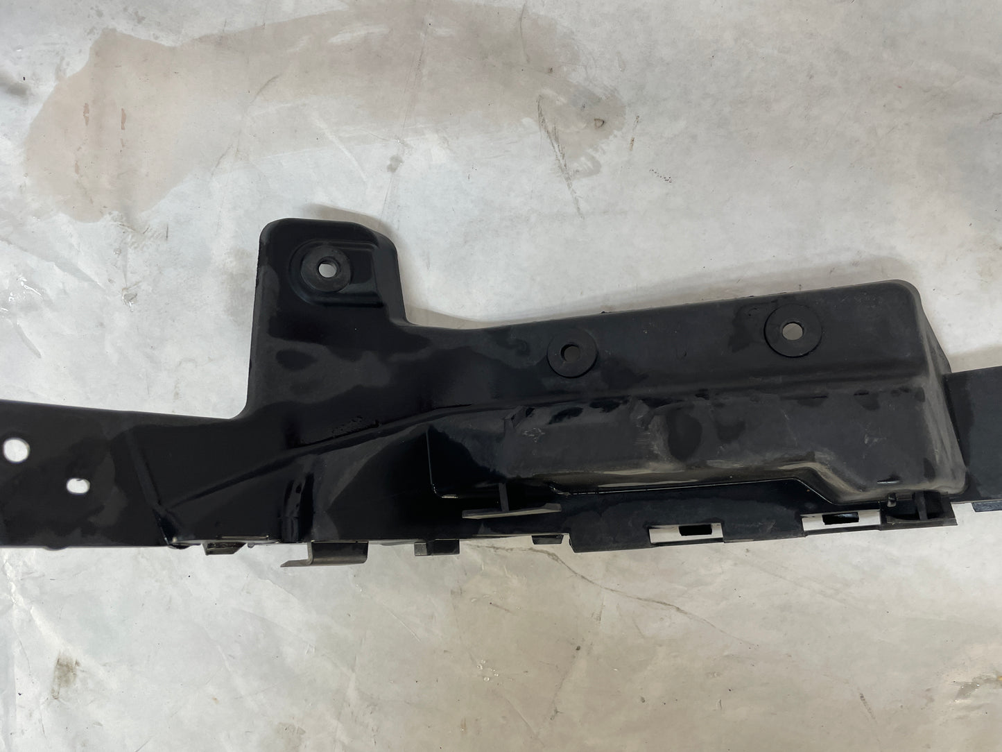 2013 Chevy Caprice PPV RH & LH Rear Bumper Guide Brackets Supports Mounts OEM