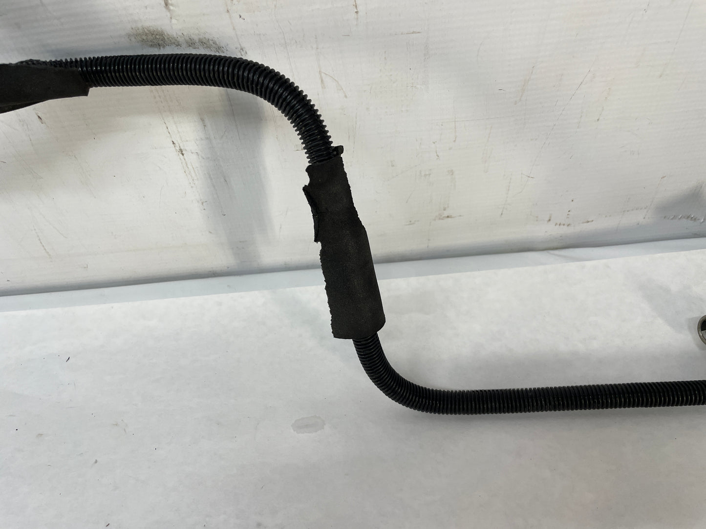2009 Pontiac G8 Fuel Gas Line Hose Tube OEM - Day's Parts Yard
