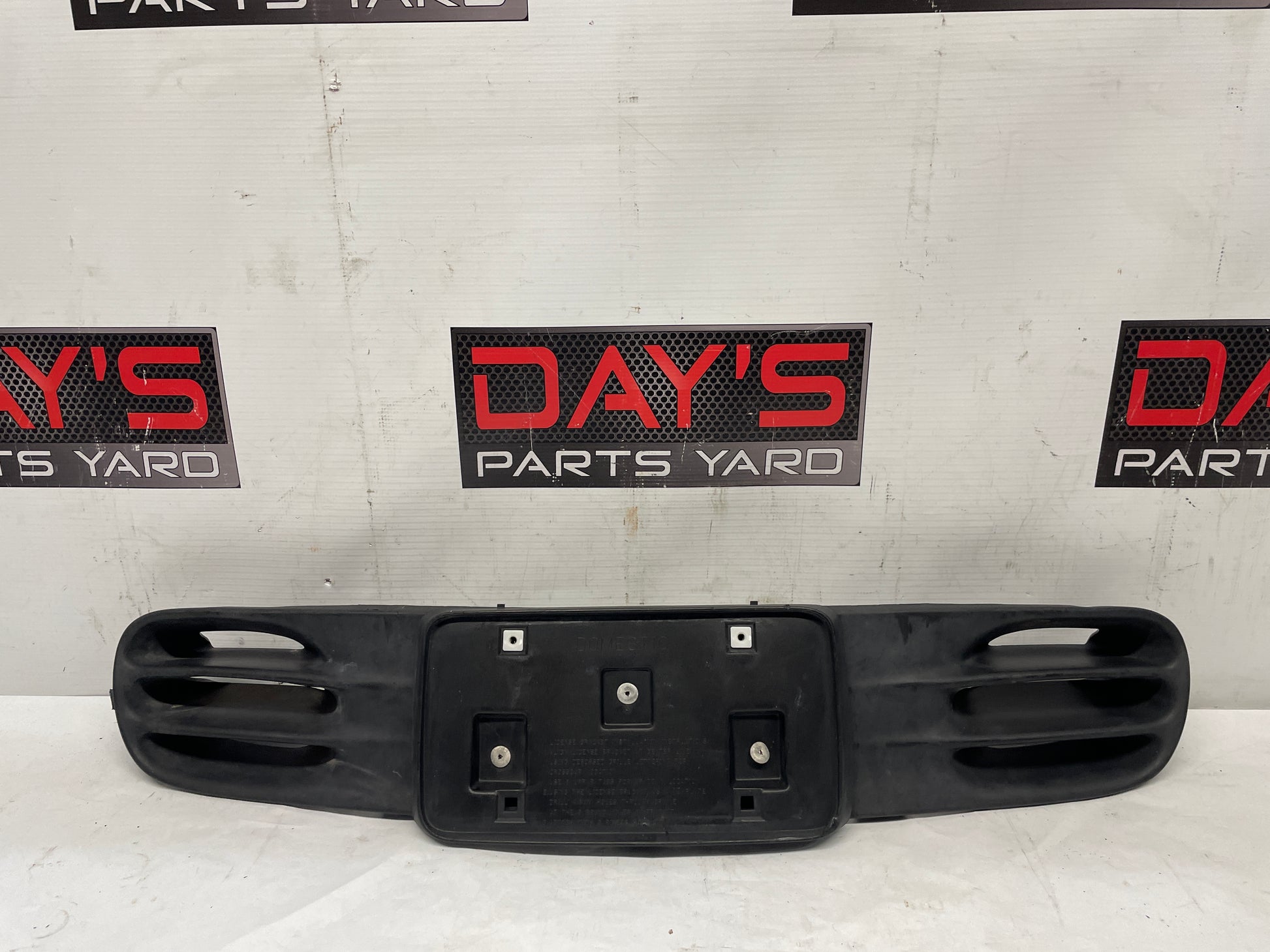 2000 Chevy Camaro Z28 Front Bumper Grille Insert w/ License Plate Bracket OEM - Day's Parts Yard