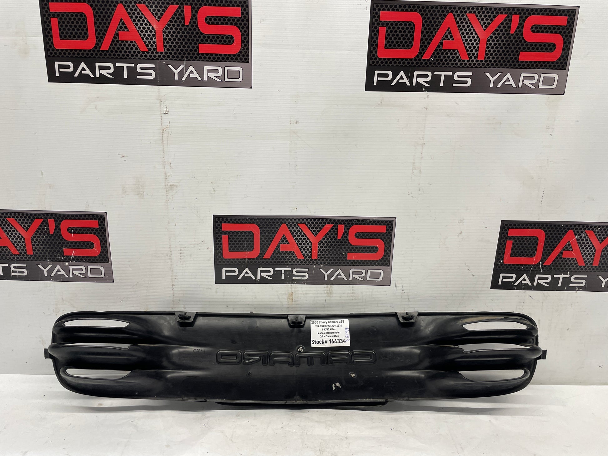 2000 Chevy Camaro Z28 Front Bumper Grille Insert w/ License Plate Bracket OEM - Day's Parts Yard