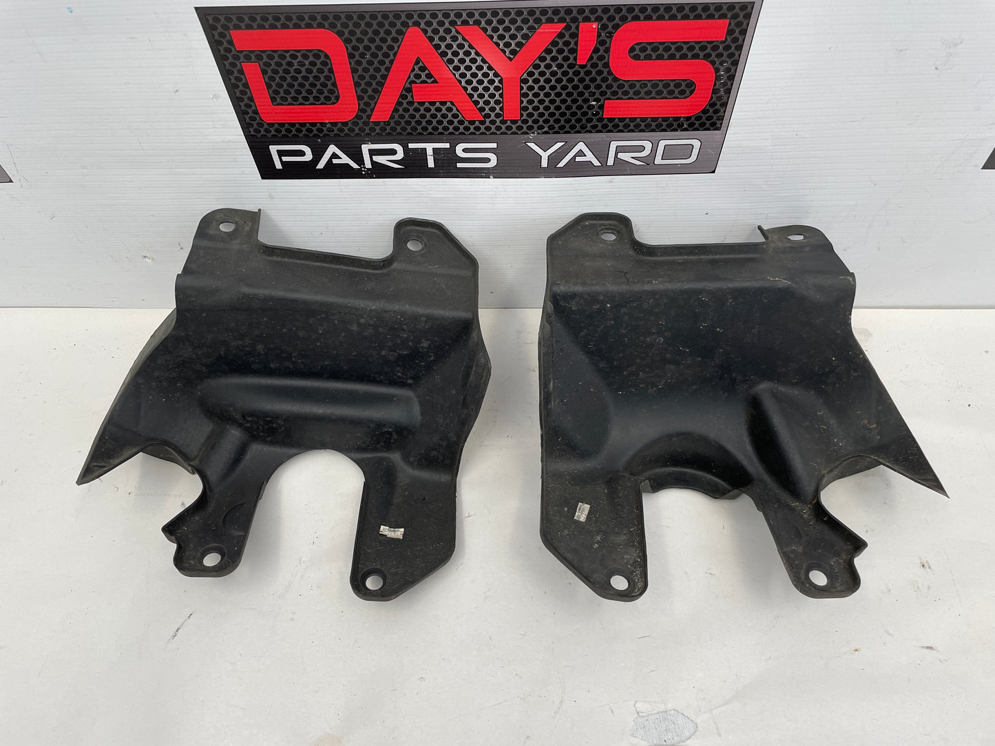 2014 Chevy SS Sedan RH & LH Rubber Splash Shield Covers OEM - Day's Parts Yard