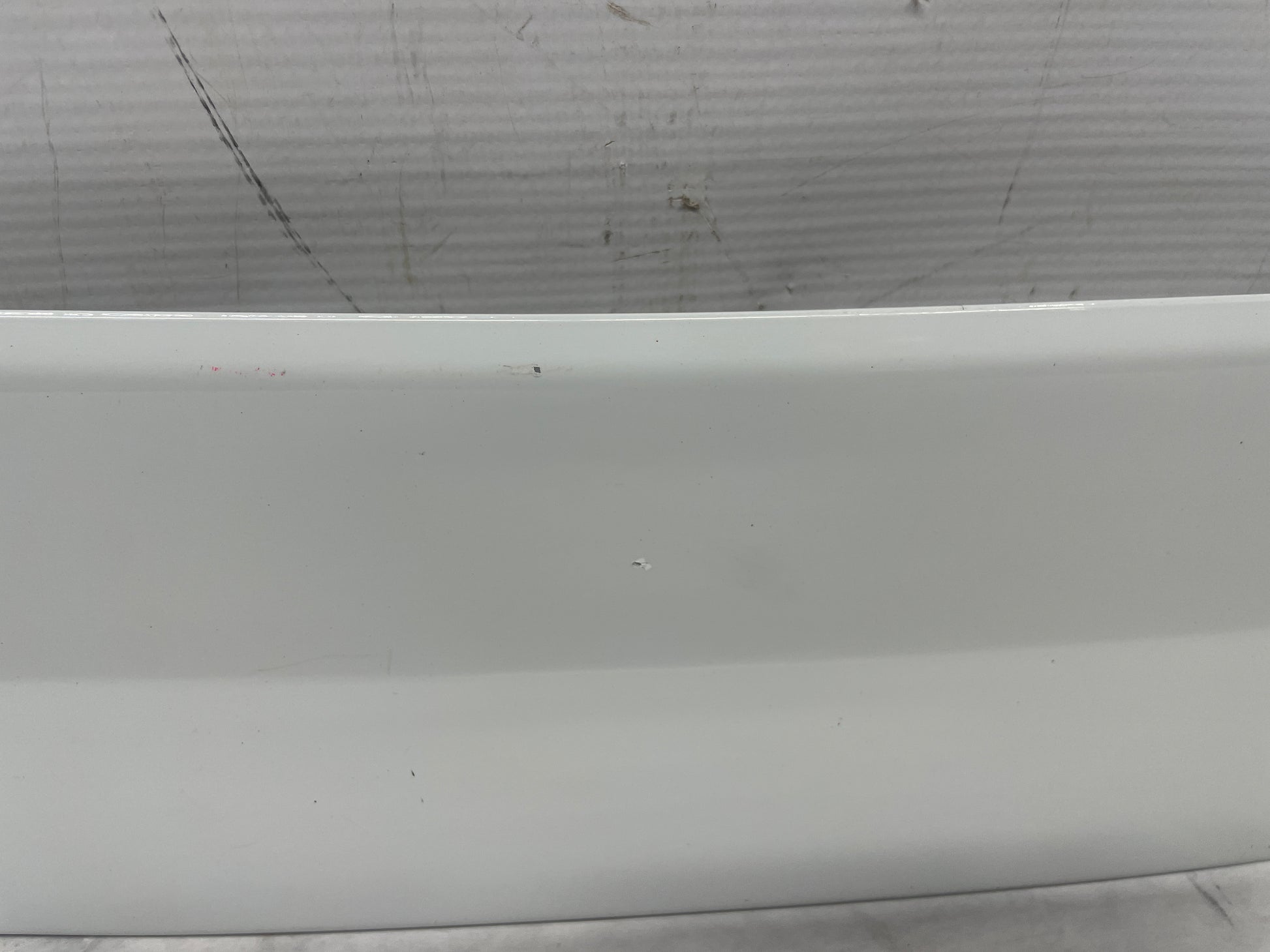 2008 Pontiac G8 Base Trunk Deck Lid Spoiler Wing OEM White - Day's Parts Yard