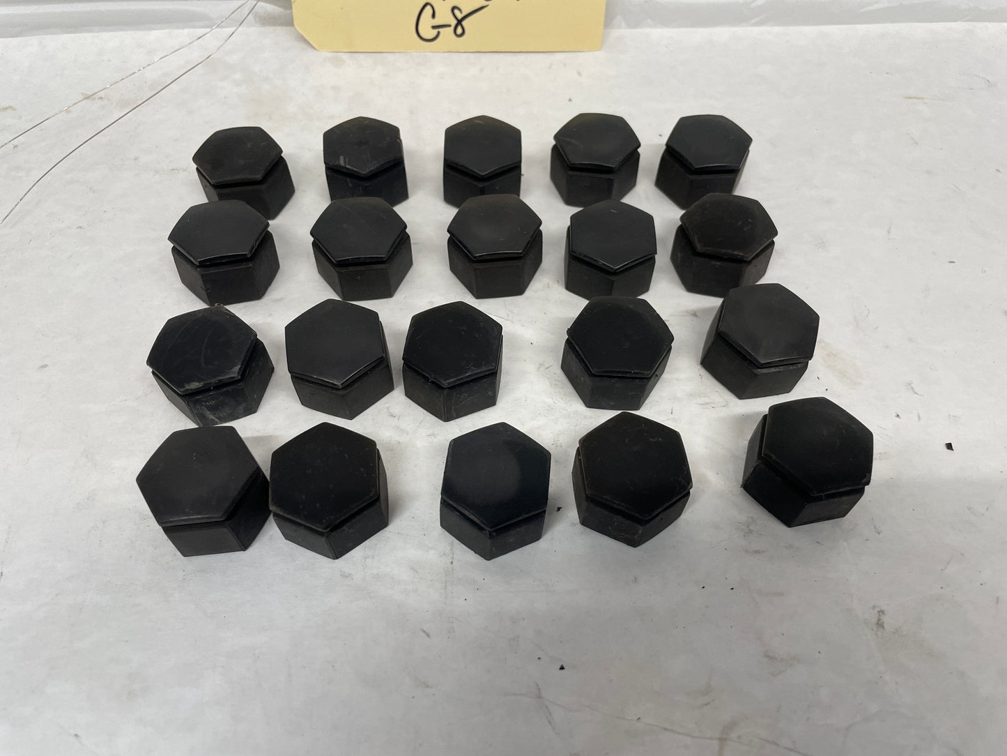 2009 Pontiac G8 GT Lug Nut Cover Set OEM