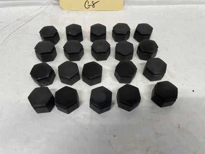 2009 Pontiac G8 GT Lug Nut Cover Set OEM