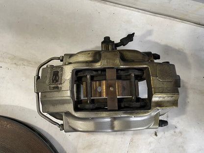 2022 Chevy Camaro ZL1 Rear Brembo Calipers and Rotors OEM - Day's Parts Yard