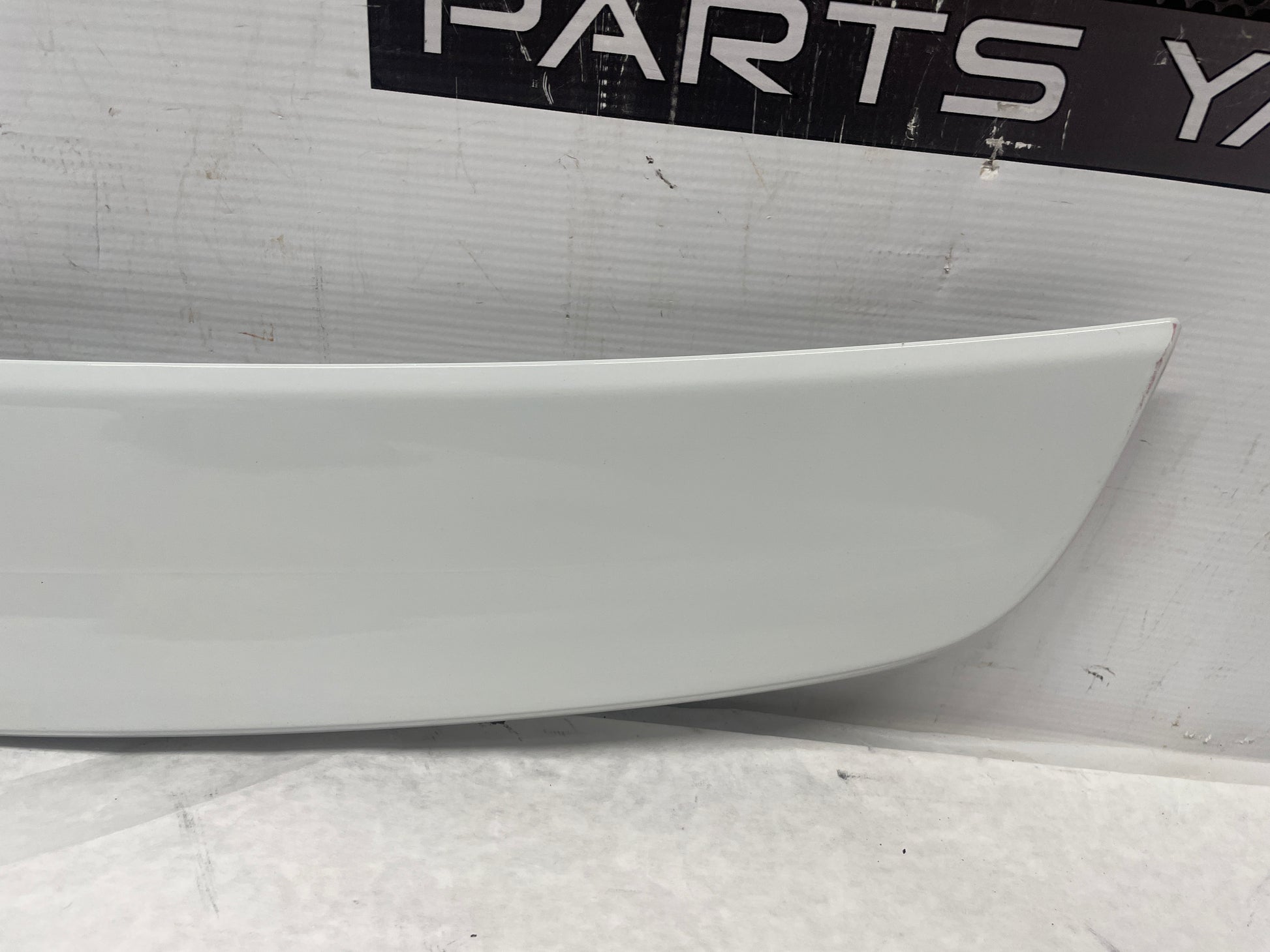 2008 Pontiac G8 Base Trunk Deck Lid Spoiler Wing OEM White - Day's Parts Yard