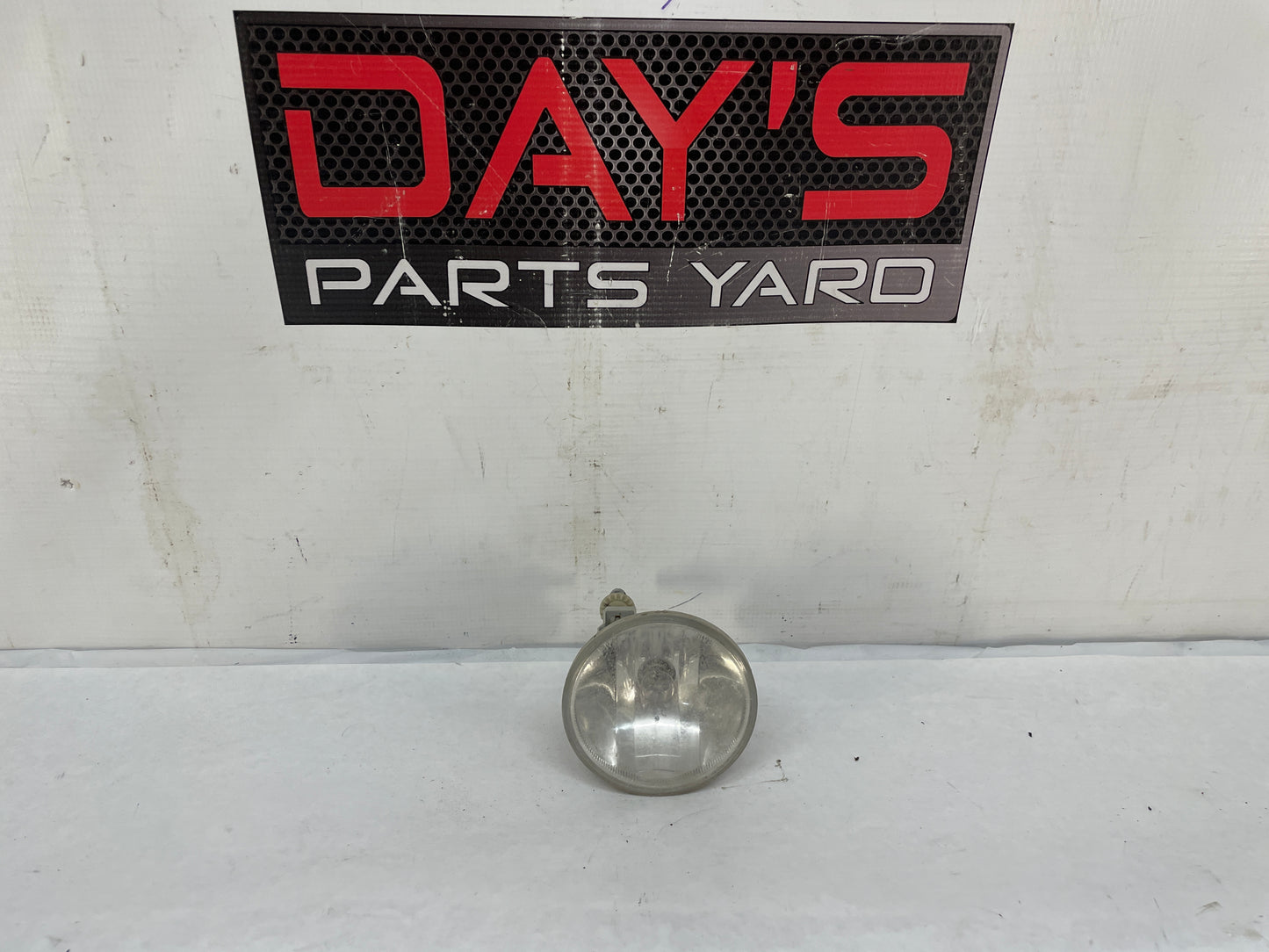 2009 Pontiac G8 GT LH Driver Fog Light Lamp OEM