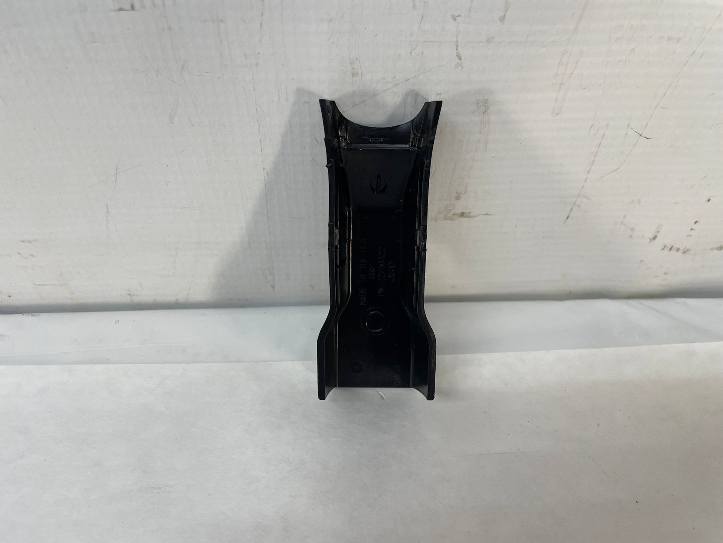 2013 Chevy Camaro ZL1 Windshield Rearview Rear View Mirror Wiring Harness Cover OEM - Day's Parts Yard