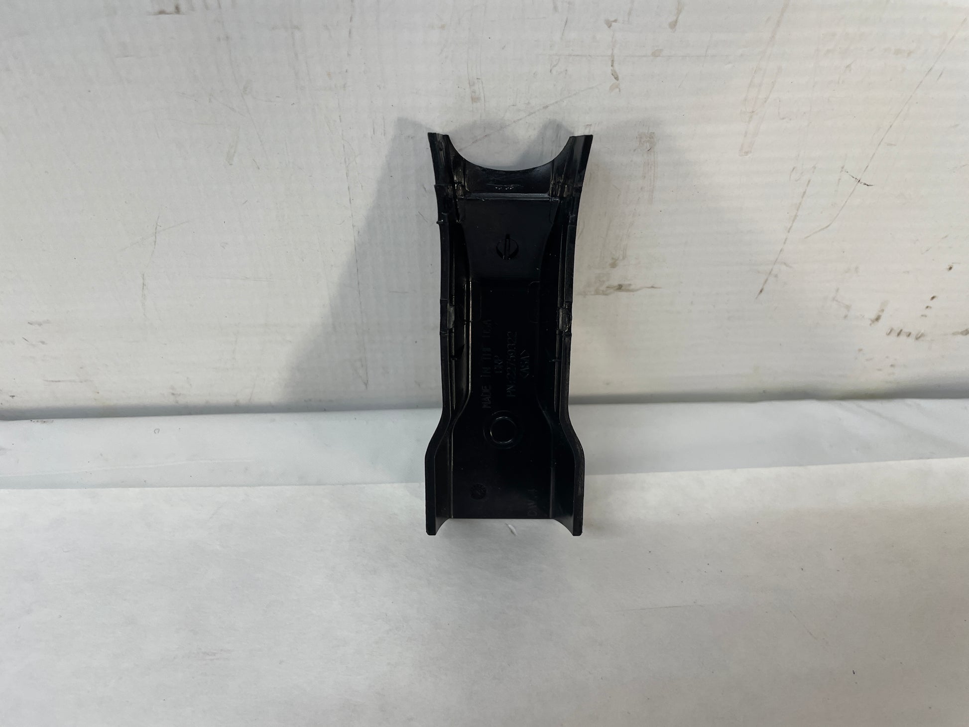 2013 Chevy Camaro ZL1 Windshield Rearview Rear View Mirror Wiring Harness Cover OEM - Day's Parts Yard