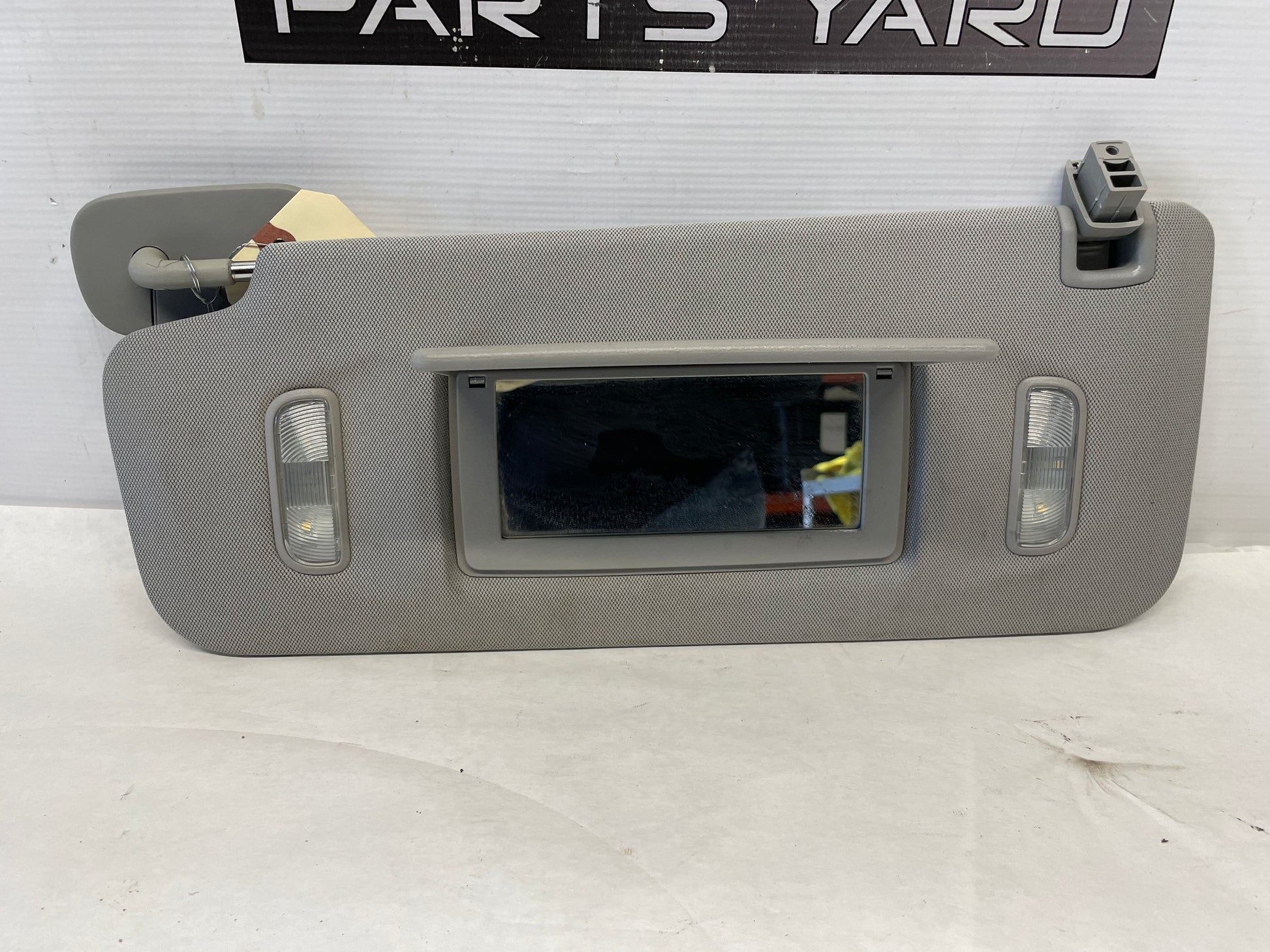 2015 Chevy Silverado K1500 LH Driver Sun Visor Sunvisor w/ Clip OEM - Day's Parts Yard