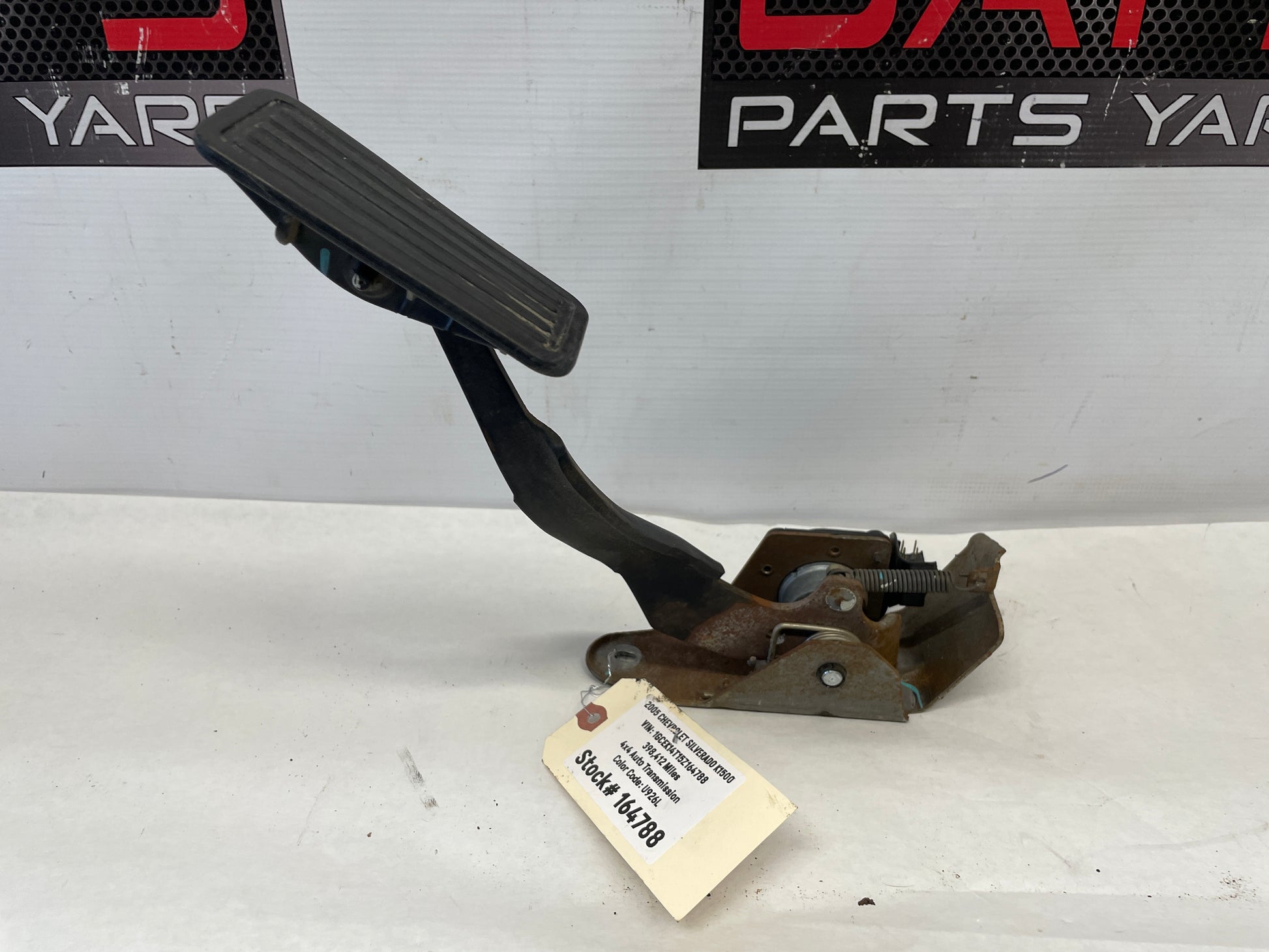 2005 Chevy Silverado K1500 Accelerator Gas Pedal OEM - Day's Parts Yard