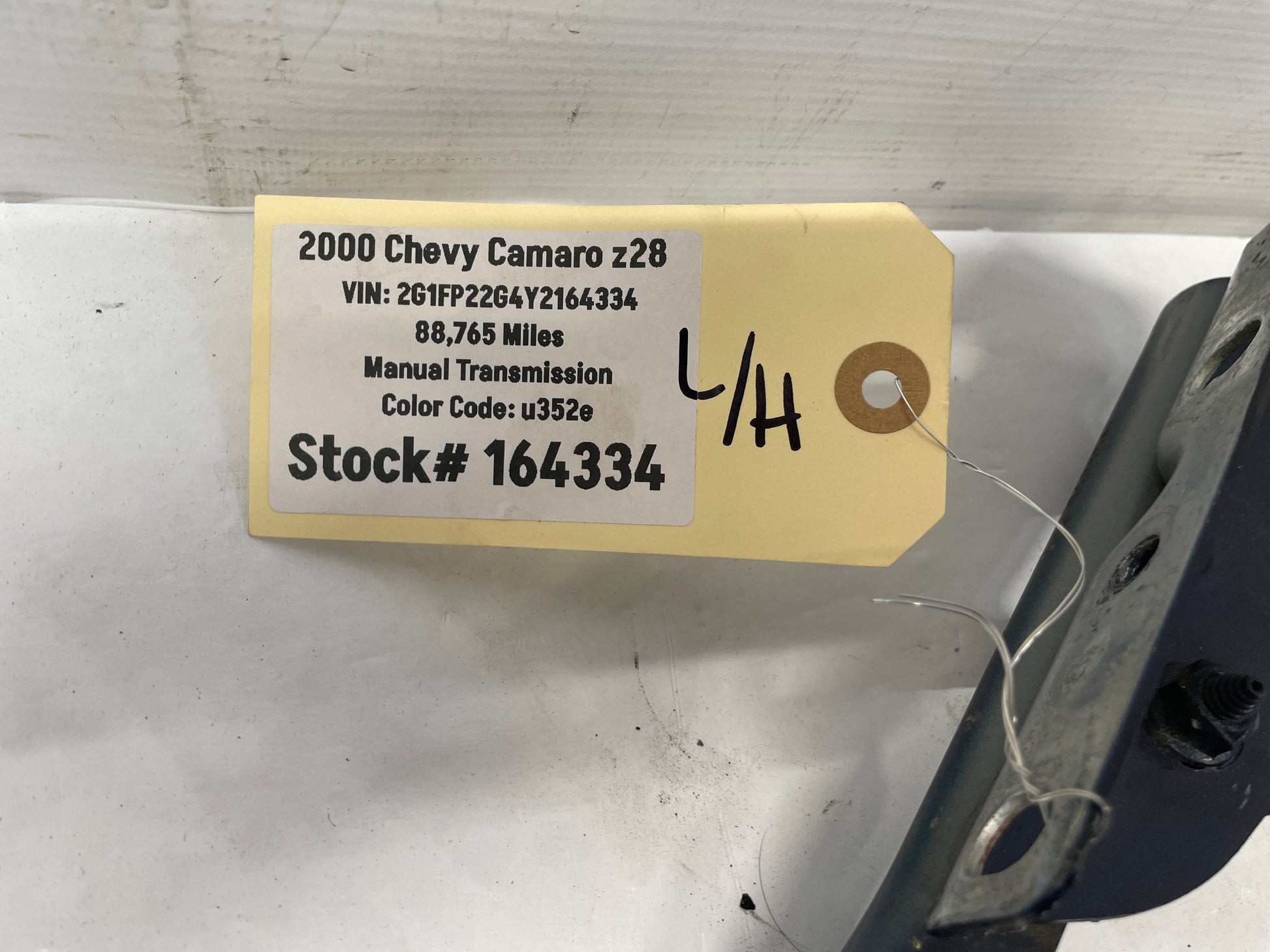 2000 Chevy Camaro Z28 RH & LH Hood Hinges Set OEM - Day's Parts Yard
