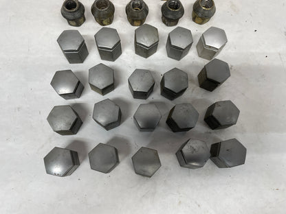 2006 Pontiac GTO Lug Nuts and Covers OEM