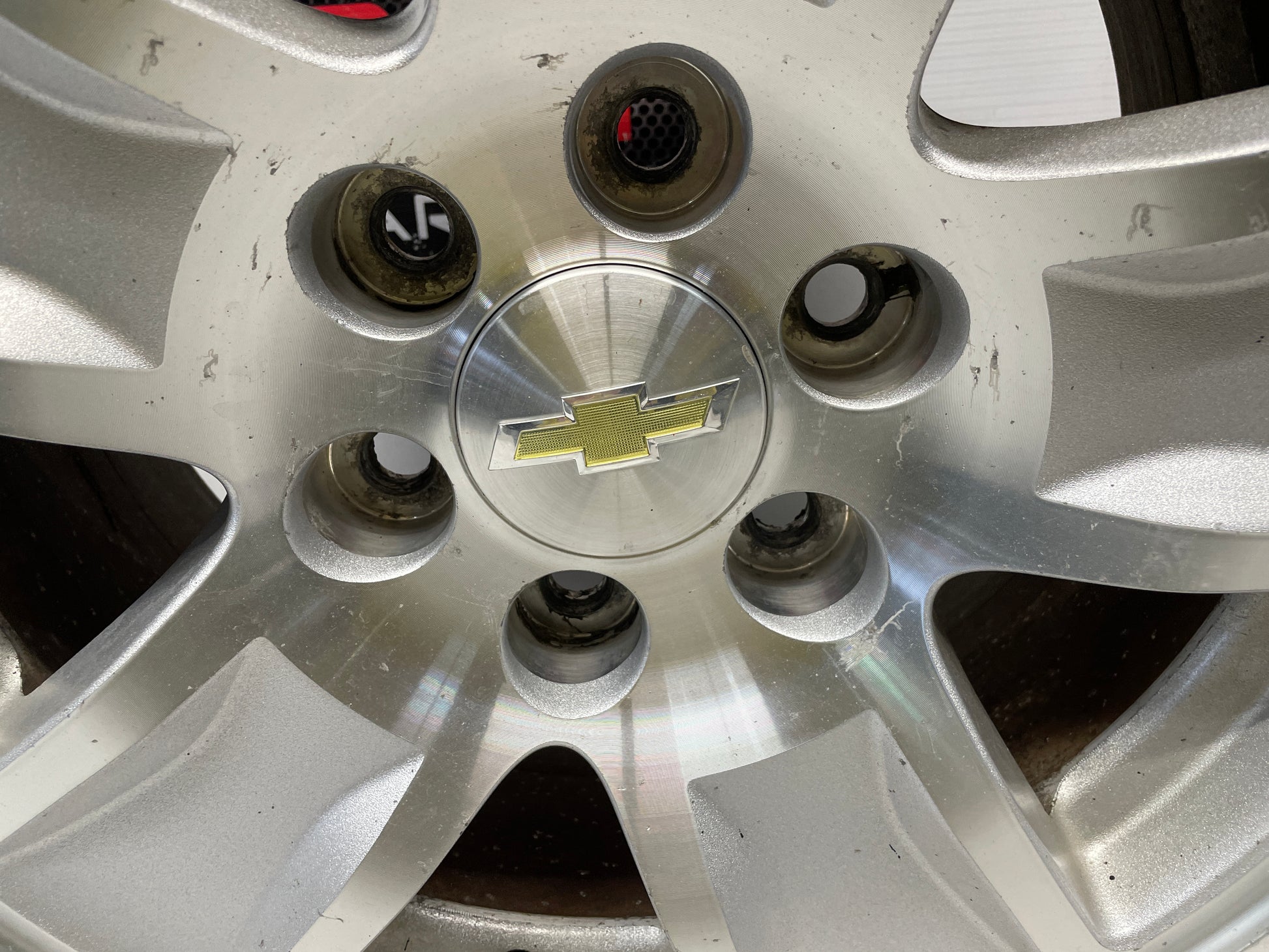 2015 Chevy Silverado K1500 Factory OEM Wheel 17X8 - Day's Parts Yard