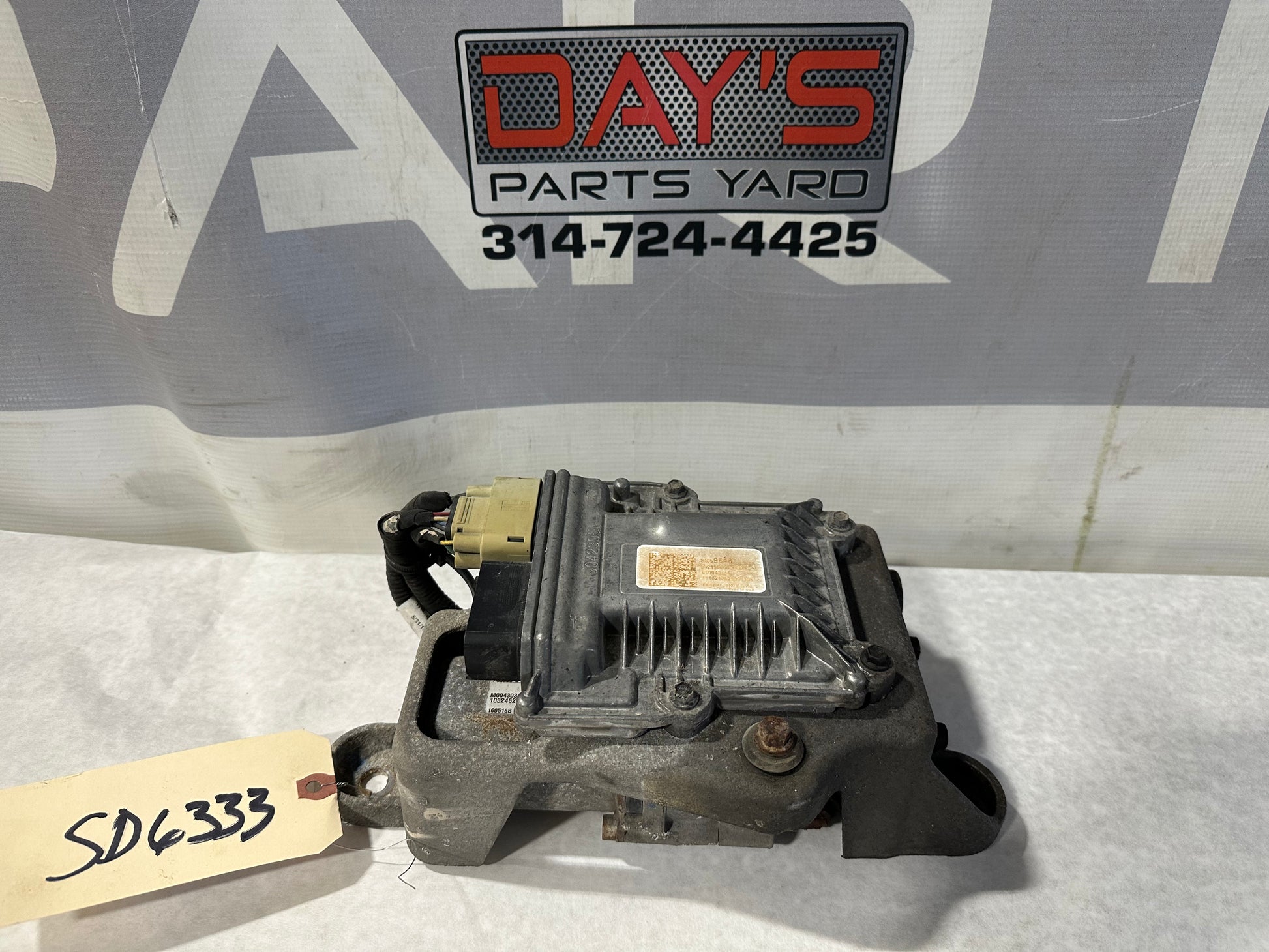 2017 Cadillac ATS-V Coupe Rear Differential Actuator Pump Lock Module OEM - Day's Parts Yard