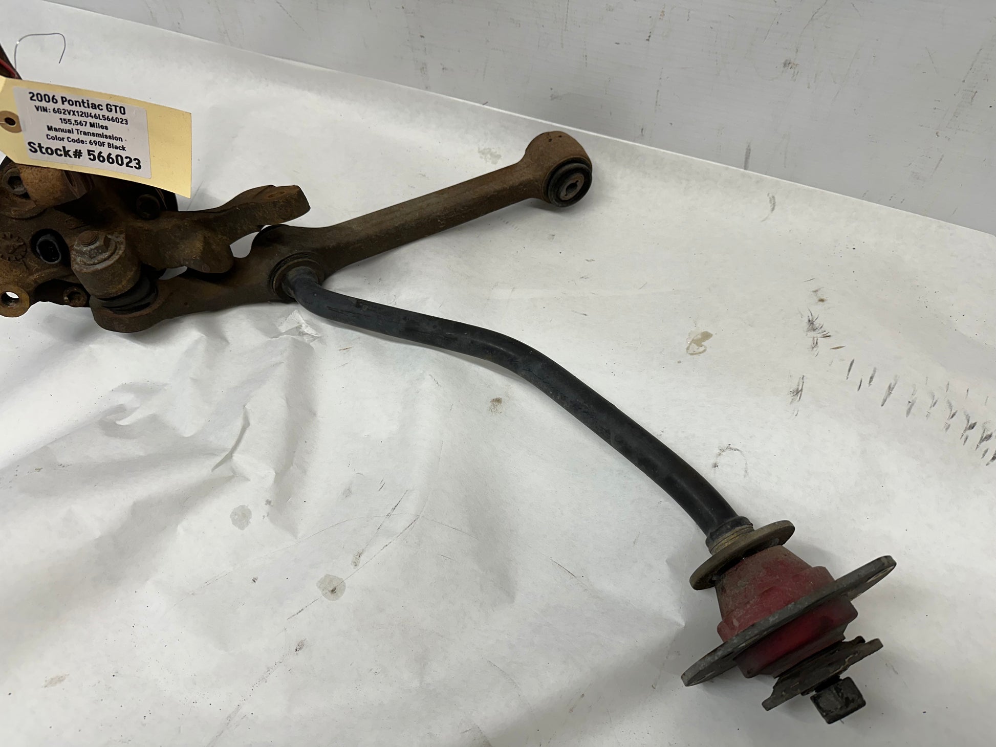 2006 Pontiac GTO RH Passenger Front Spindle Knuckle Hub Control Arm Radius Rod OEM - Day's Parts Yard