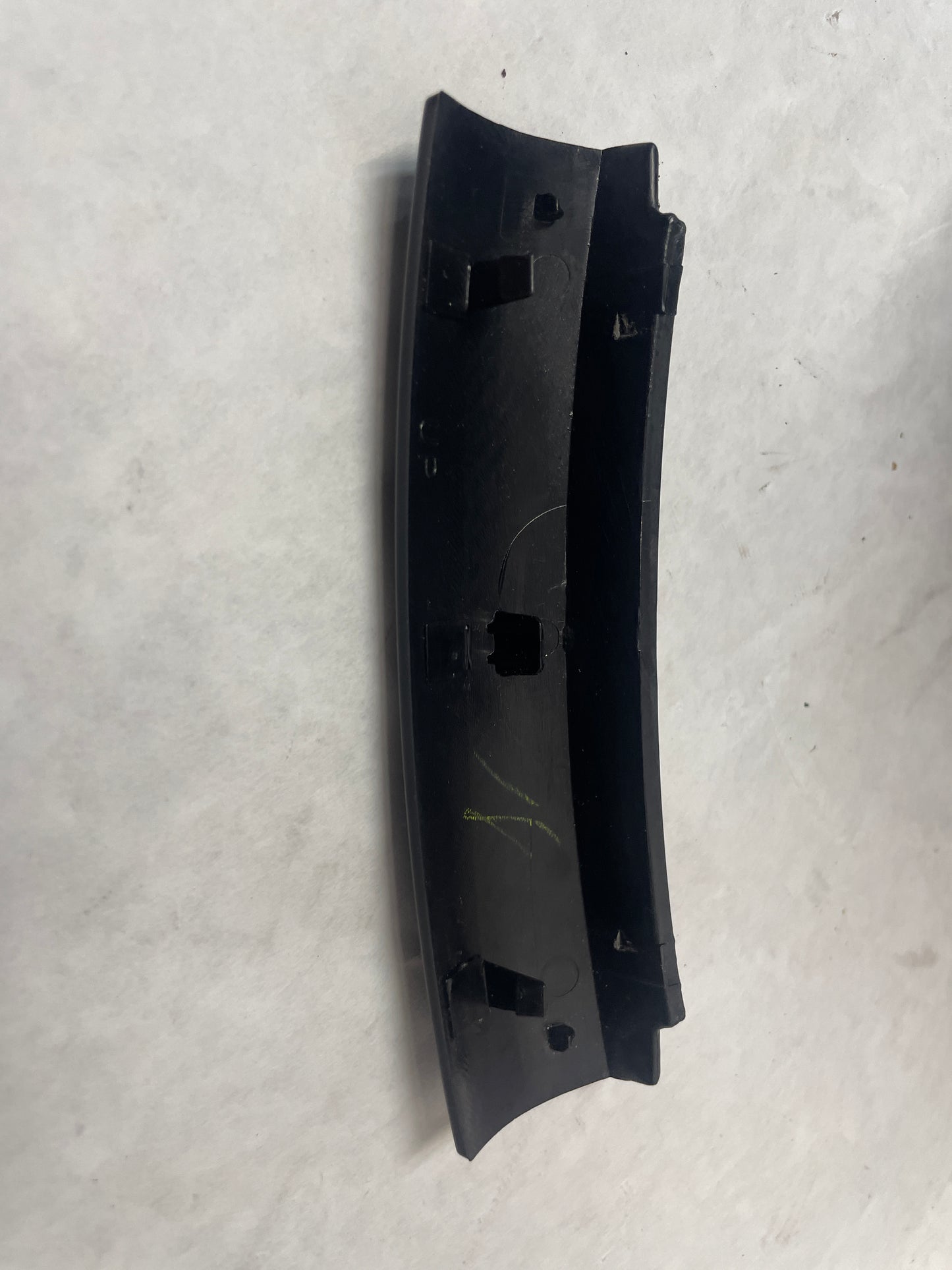 2008 Pontiac G8 Center Console Armrest w/ Shifter OEM - Day's Parts Yard
