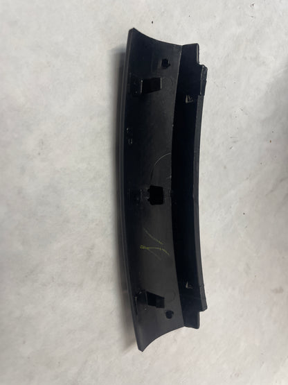 2008 Pontiac G8 Center Console Armrest w/ Shifter OEM - Day's Parts Yard