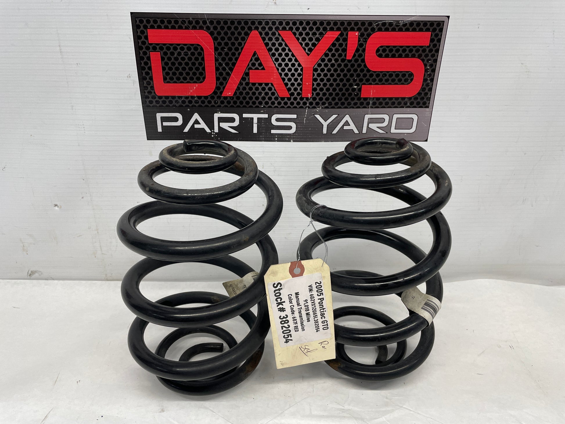 2005 Pontiac GTO Rear Coil Springs RH & LH OEM - Day's Parts Yard