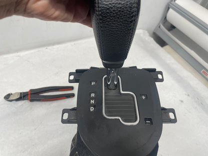 2008 Pontiac G8 Center Console Armrest w/ Shifter OEM - Day's Parts Yard