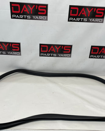 2017 Chevy SS Sedan RH Passenger Rear Door Rubber Weather Strip Seal OEM