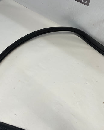 2017 Chevy SS Sedan RH Passenger Rear Door Rubber Weather Strip Seal OEM