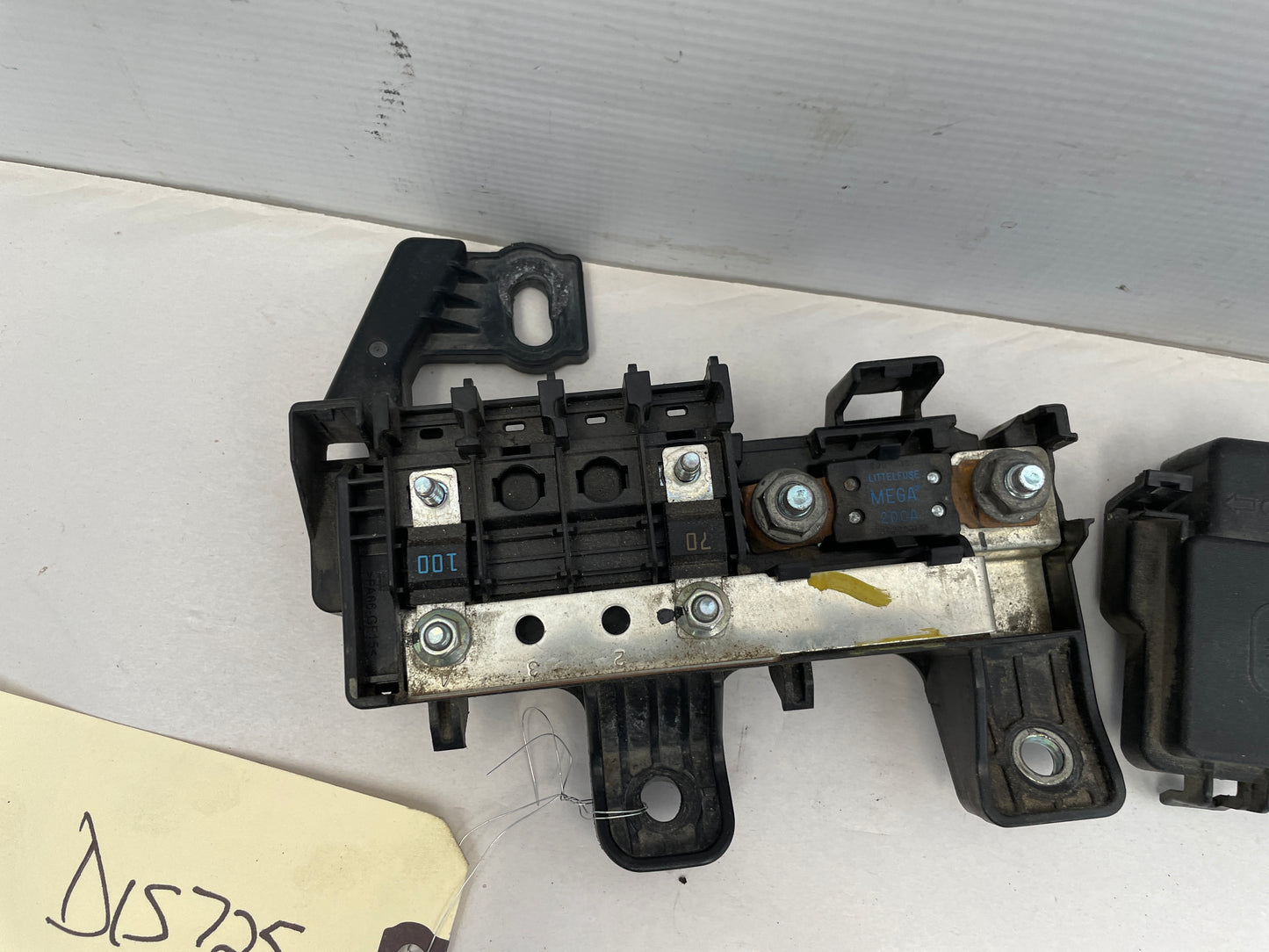 2018 Cadillac CTS-V Battery Power Distribution Block Fuse OEM - Day's Parts Yard
