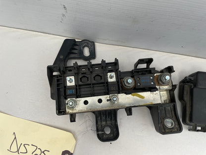 2018 Cadillac CTS-V Battery Power Distribution Block Fuse OEM - Day's Parts Yard