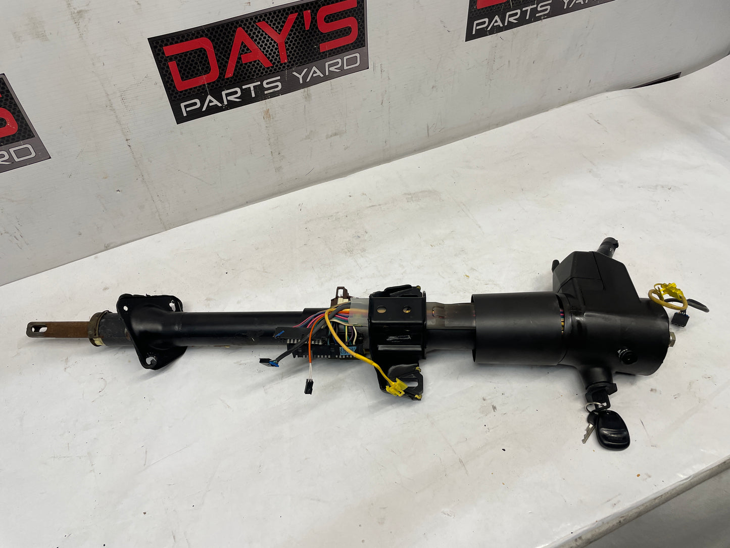 2000 Chevy Camaro Z28 Steering Column w/ Key OEM - Day's Parts Yard