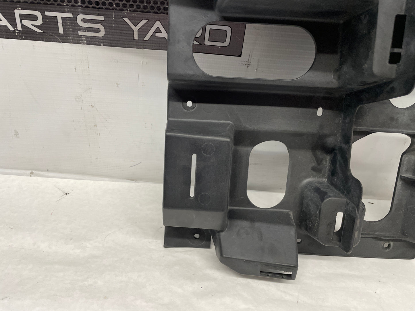 2005 Chevy Avalanche LH Driver Headlight Headlamp Bracket OEM - Day's Parts Yard