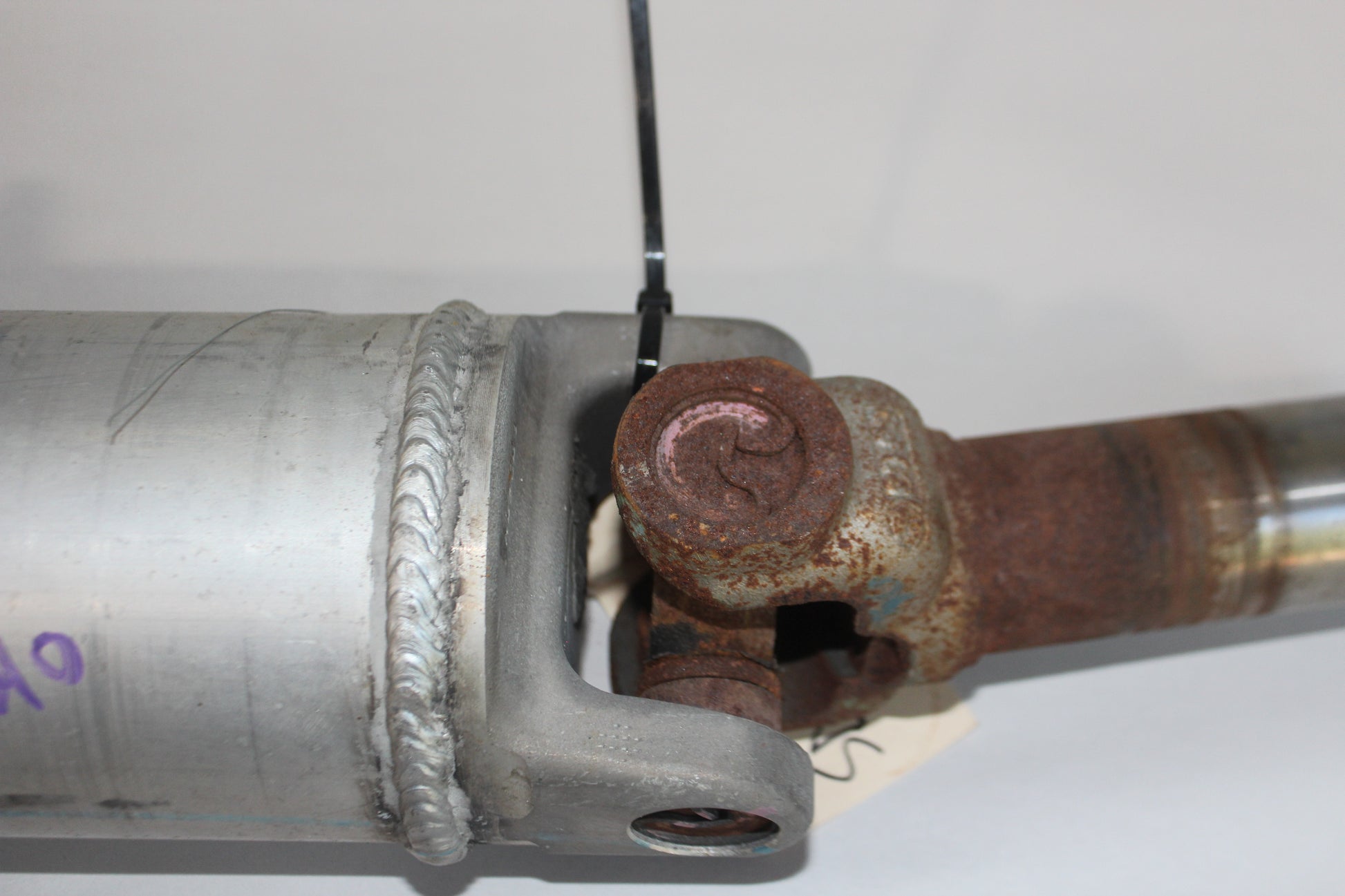 2019 Chevy Tahoe K1500 Premier Rear Drive Shaft Drive Shaft OEM - Day's Parts Yard