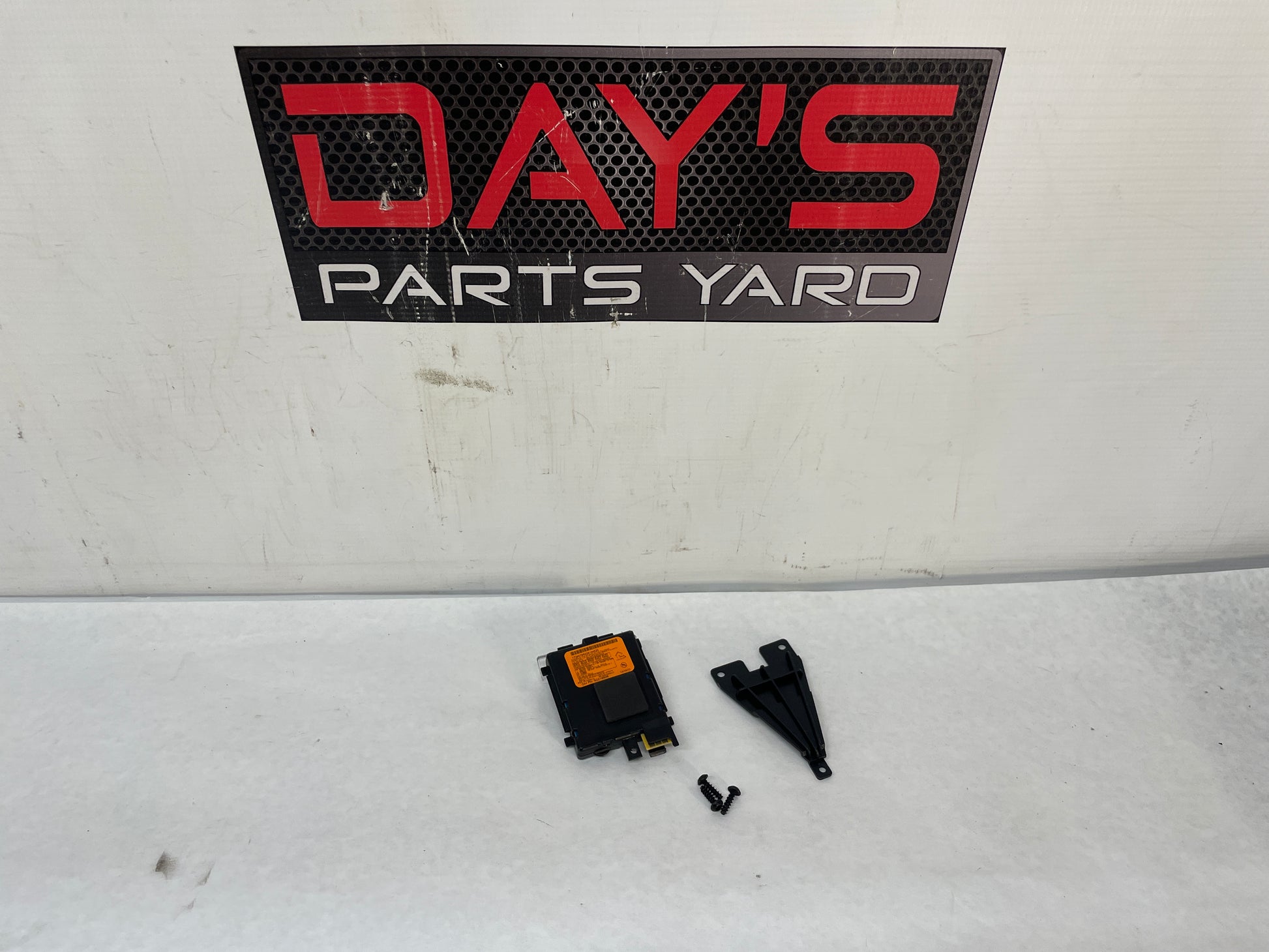 2013 Chevy Camaro ZL1 Overhead Roof Garage Door Opener Transmitter Module Kit OEM - Day's Parts Yard
