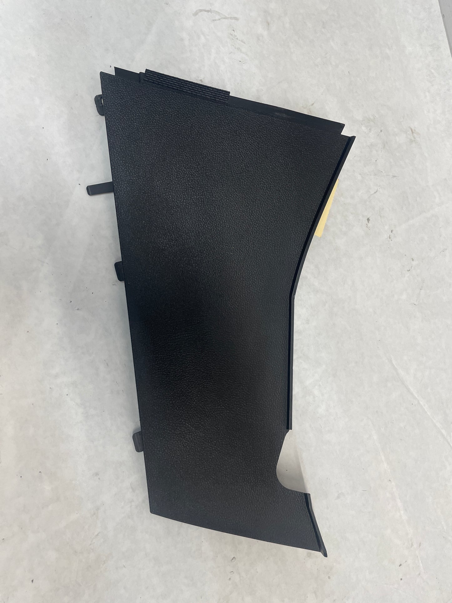 2008 Pontiac G8 Base RH & LH Dash Center Console Trim Set OEM - Day's Parts Yard