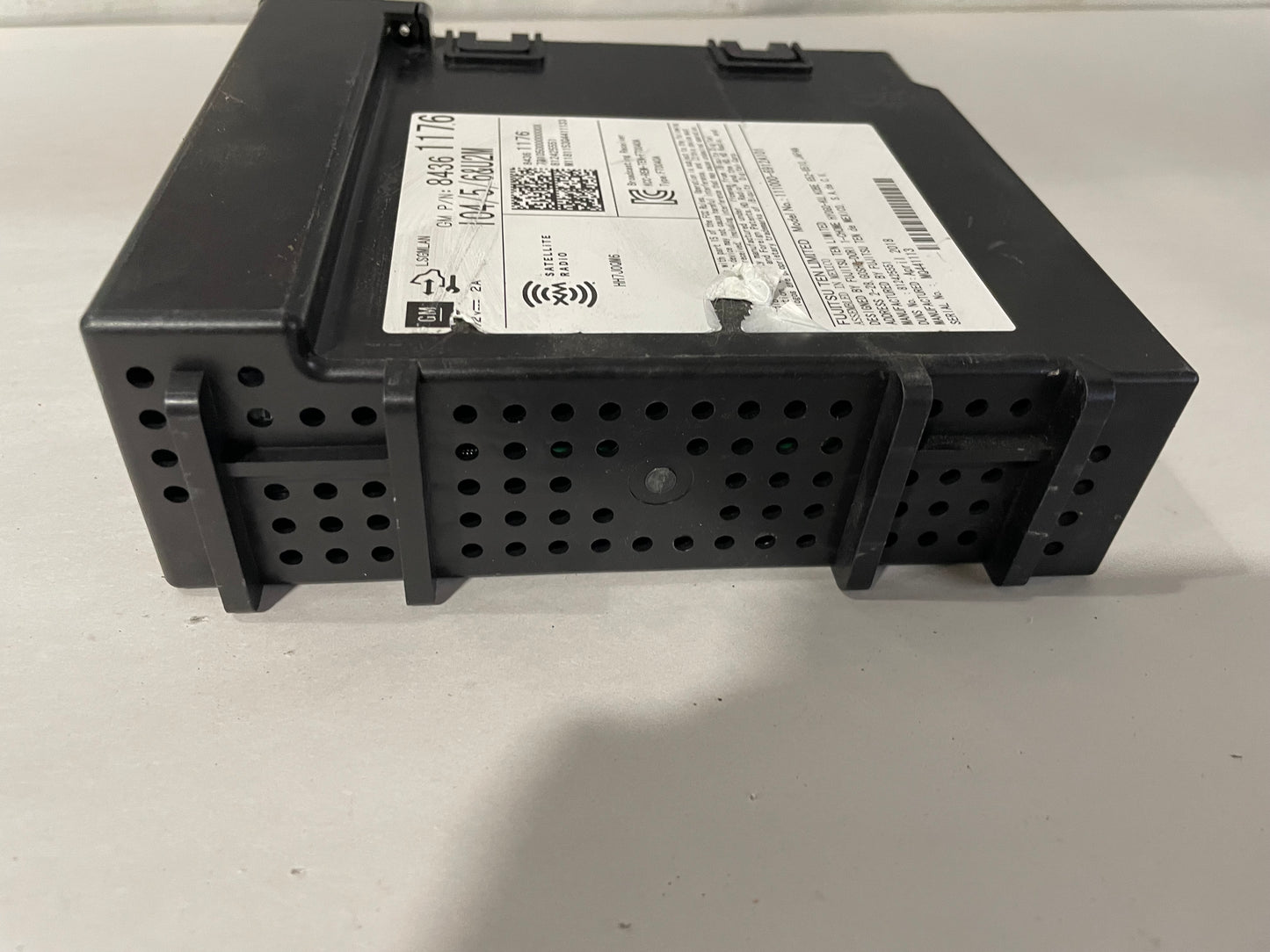 2018 Chevy Suburban LT Satellite Radio Receiver Module OEM