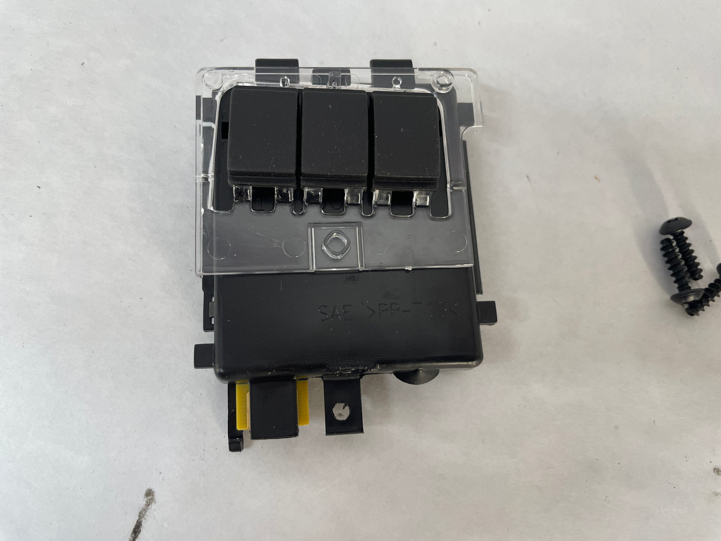 2013 Chevy Camaro ZL1 Overhead Roof Garage Door Opener Transmitter Module Kit OEM - Day's Parts Yard