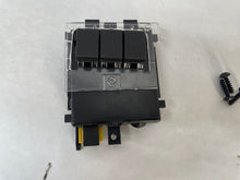 2013 Chevy Camaro ZL1 Overhead Roof Garage Door Opener Transmitter Module Kit OEM - Day's Parts Yard