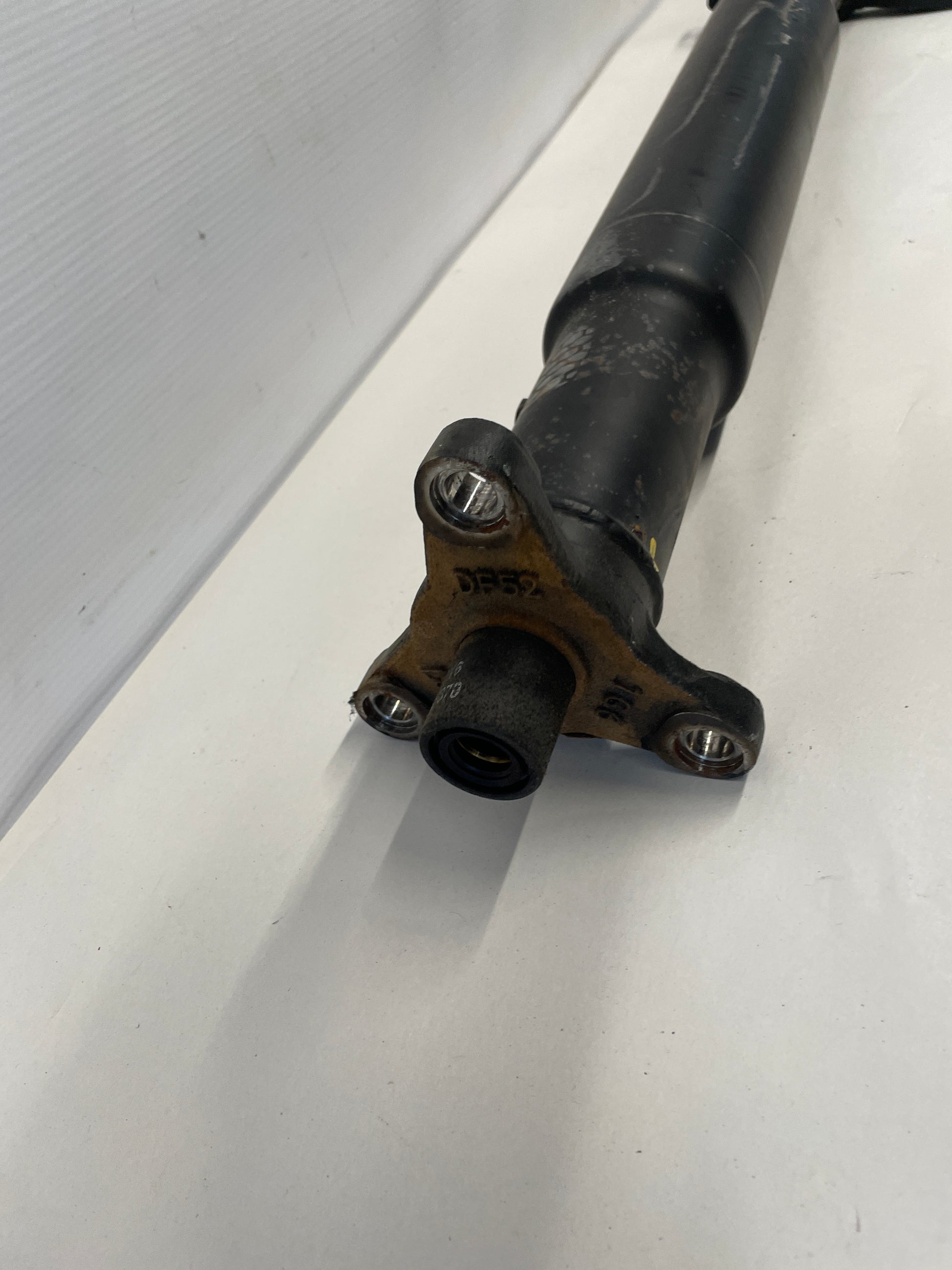 2017 Chevy SS Sedan Drive Shaft Driveshaft OEM - Day's Parts Yard