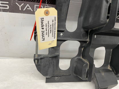 2005 Chevy Avalanche RH Passenger Headlight Headlamp Bracket OEM - Day's Parts Yard