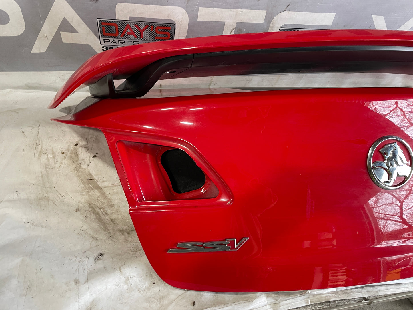 2014-2017 Chevy SS Sedan Holden Commodore Trunk Deck Lid Spoiler Wing OEM