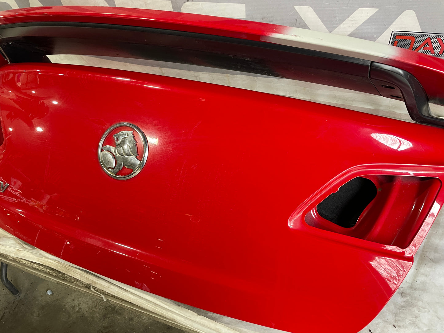 2014-2017 Chevy SS Sedan Holden Commodore Trunk Deck Lid Spoiler Wing OEM