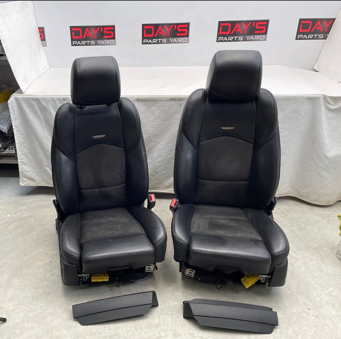 2018 Cadillac CTS-V Front Black Leather Suede Seats OEM
