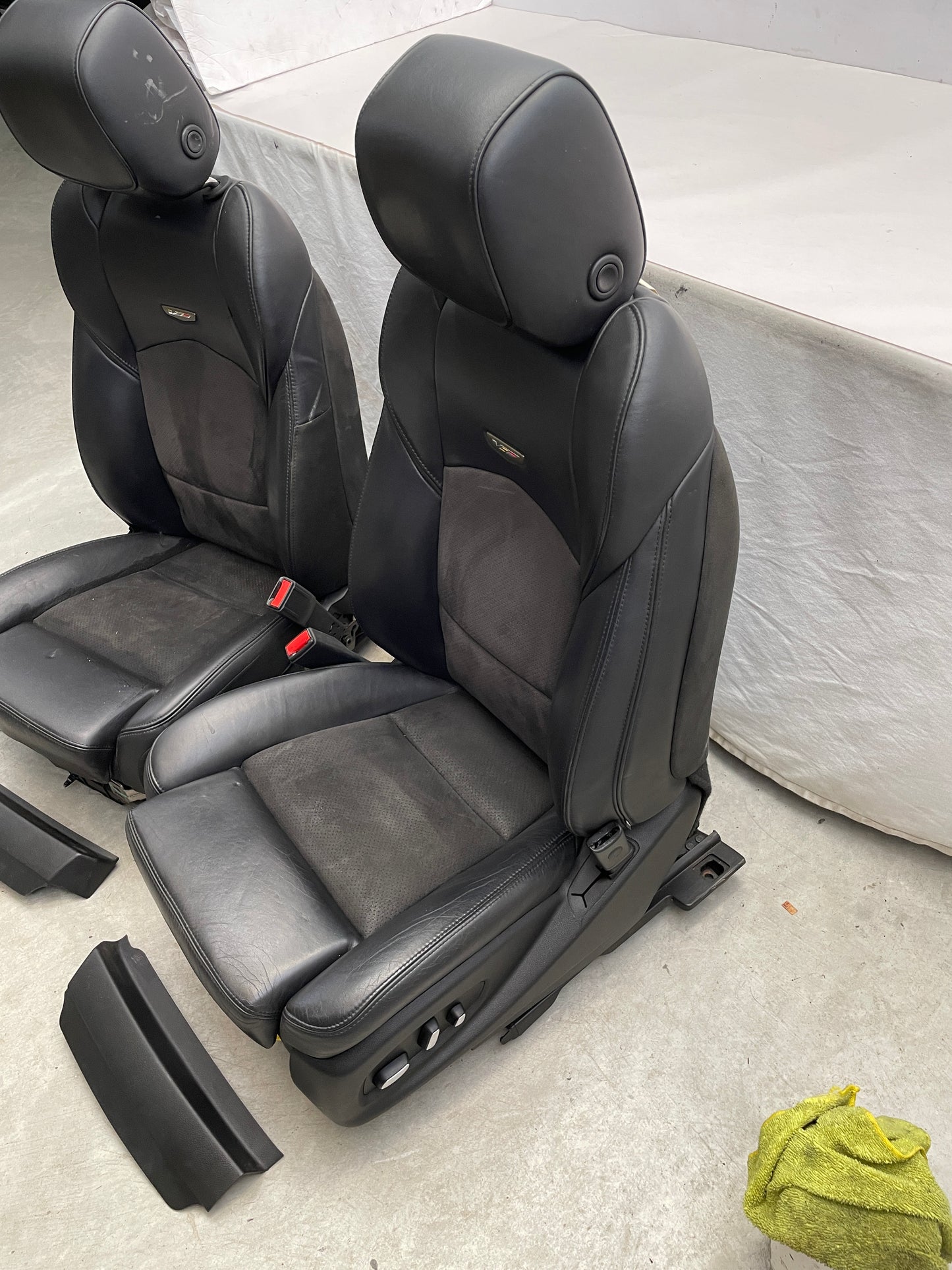 2018 Cadillac CTS-V Front Black Leather Suede Seats OEM