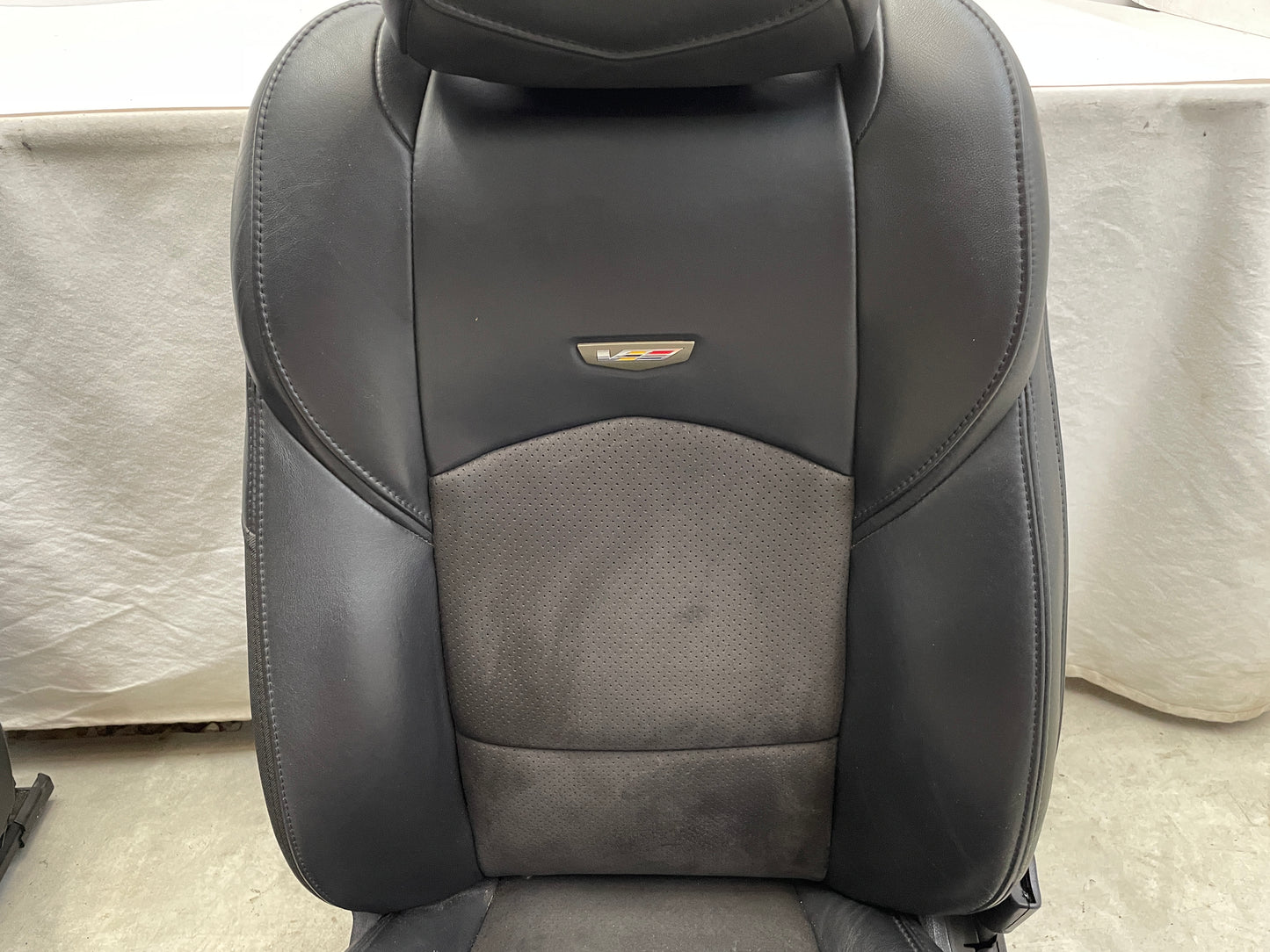 2018 Cadillac CTS-V Front Black Leather Suede Seats OEM
