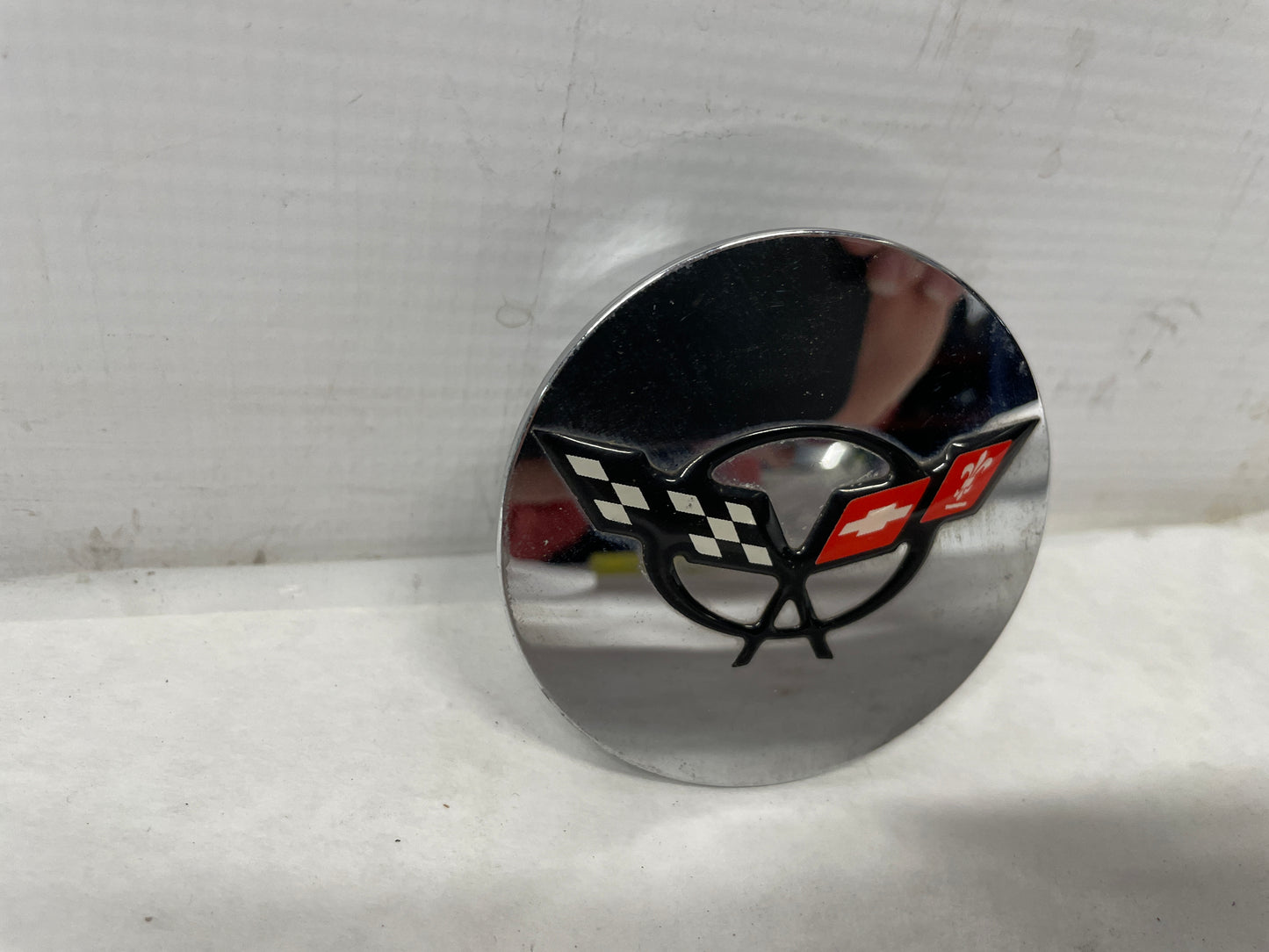 1999 Chevy C5 Corvette Wheel Center Cap OEM - Day's Parts Yard