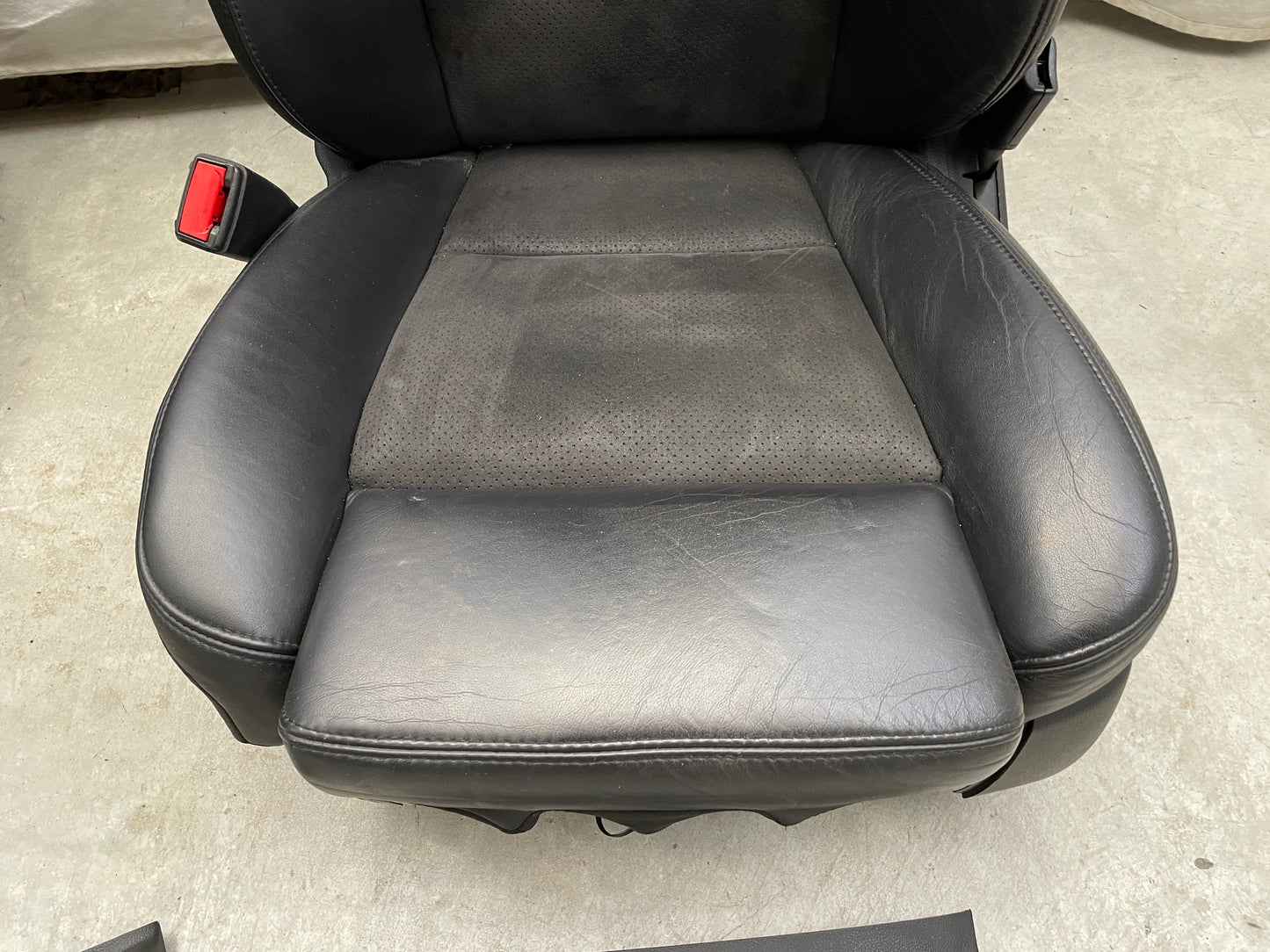 2018 Cadillac CTS-V Front Black Leather Suede Seats OEM